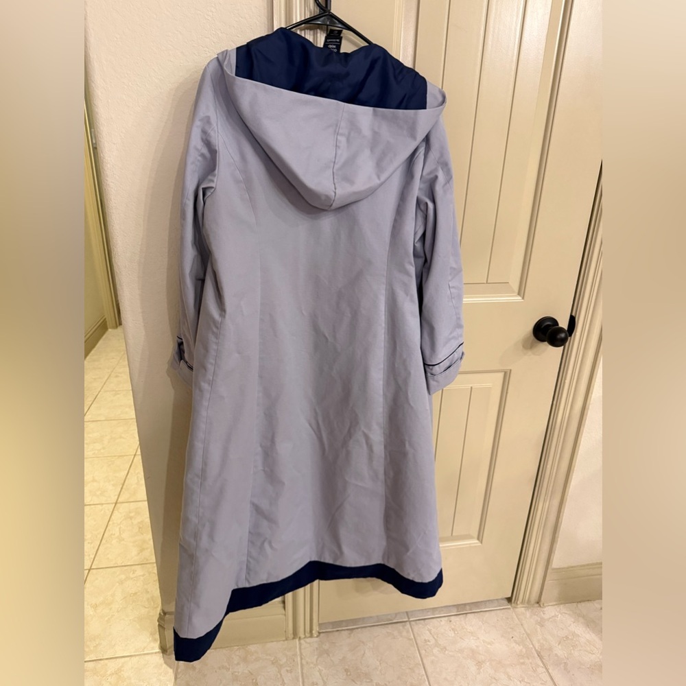 Her Universe Doctor Who Thirteenth Doctor Trench
Coat size xl - Picture 7 of 9